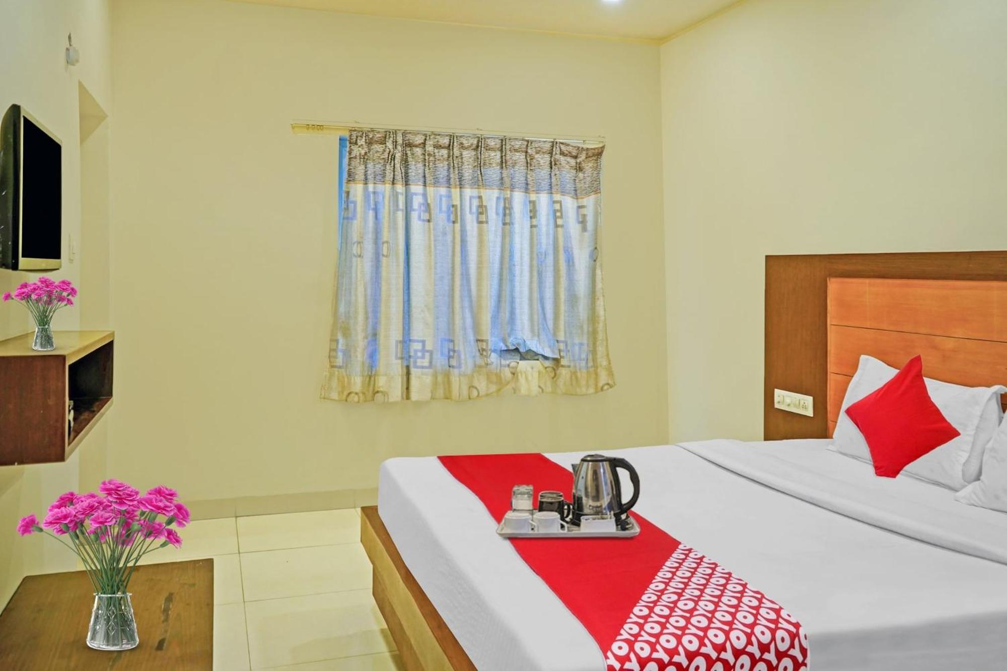 Hotel O Swapna Vijayawada Bagian luar foto