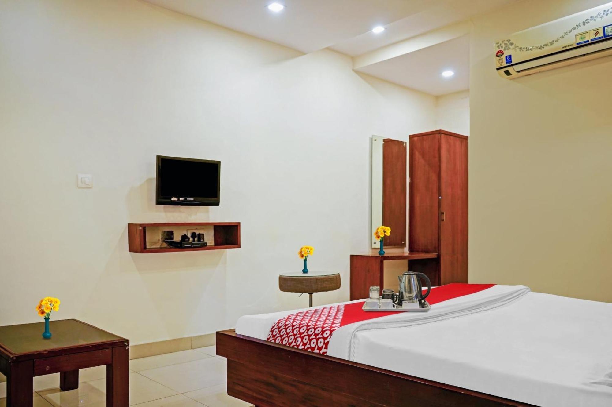 Hotel O Swapna Vijayawada Bagian luar foto