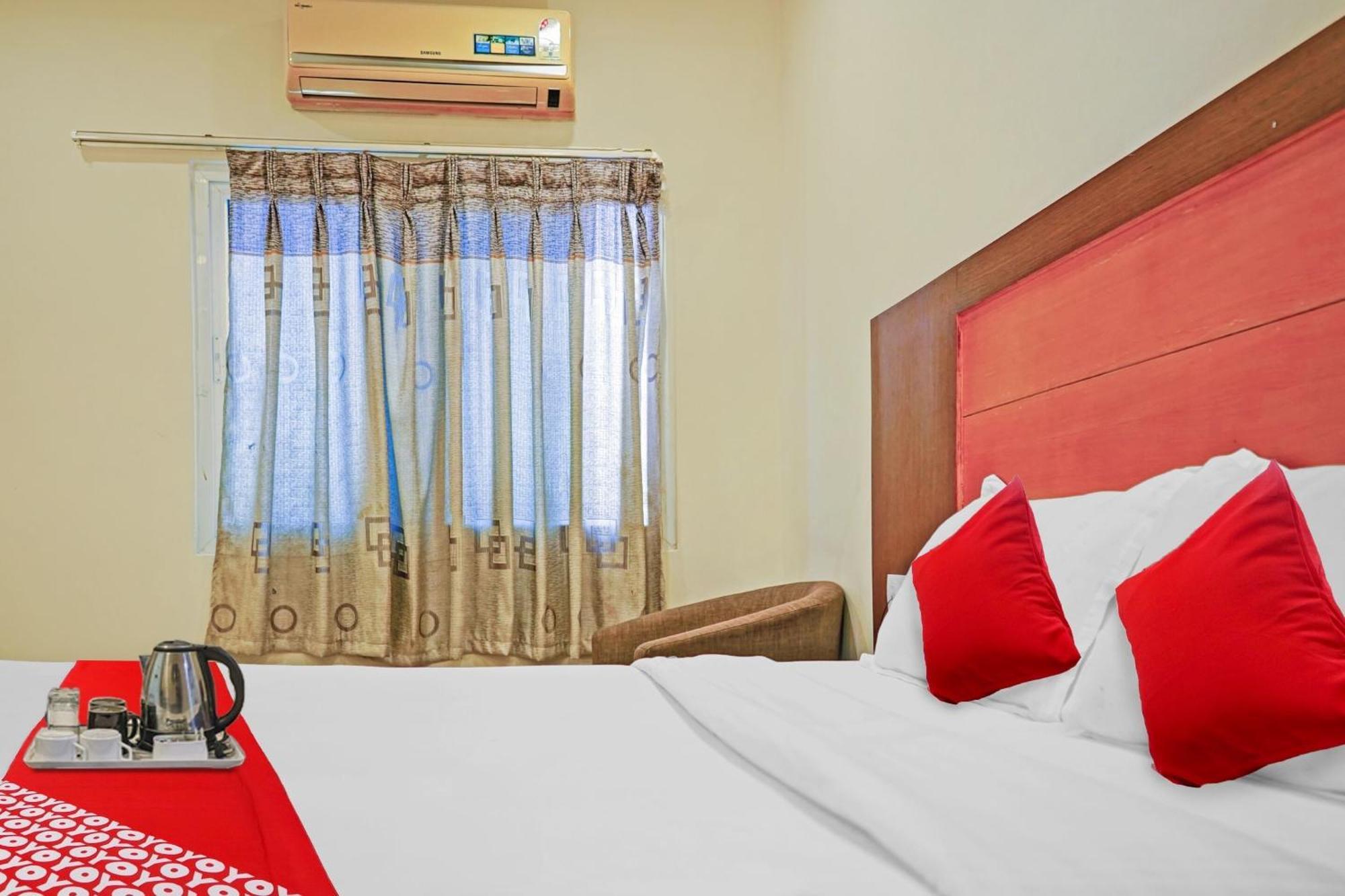Hotel O Swapna Vijayawada Bagian luar foto